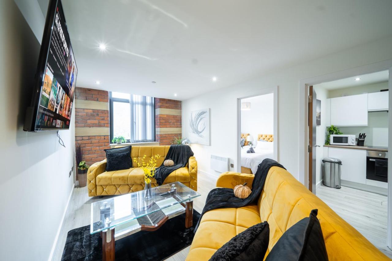 Bv Spacious 1-Bedroom Apartment Close To Town Center - Sleeps 6 Bradford  Exterior foto