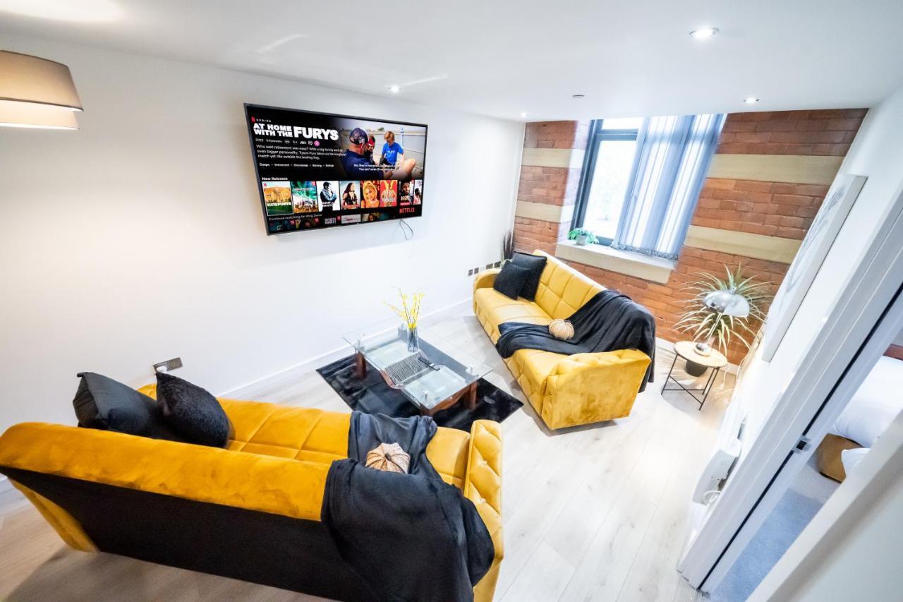 Bv Spacious 1-Bedroom Apartment Close To Town Center - Sleeps 6 Bradford  Exterior foto
