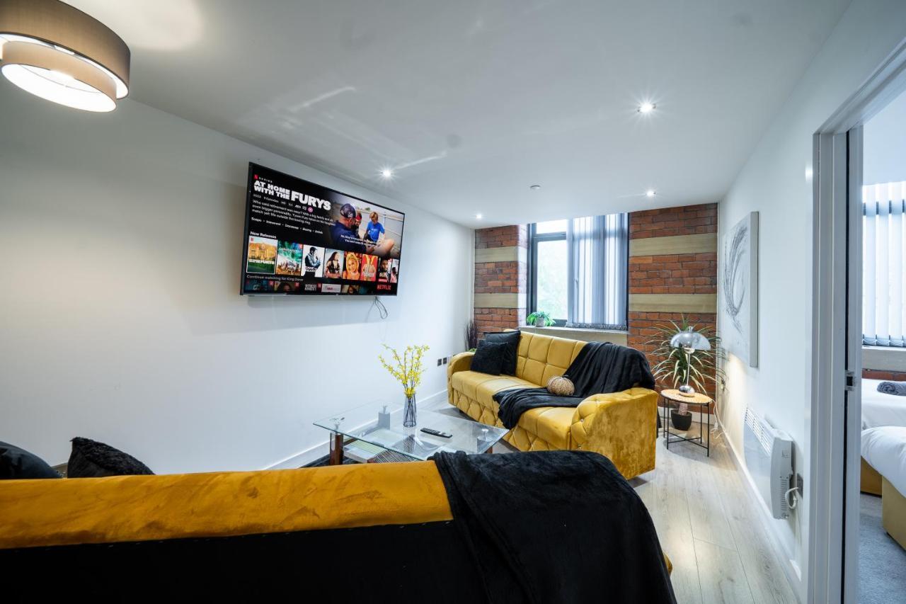Bv Spacious 1-Bedroom Apartment Close To Town Center - Sleeps 6 Bradford  Exterior foto